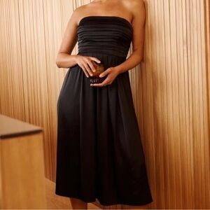 Abercrombie & Fitch Strapless Emerson Midi Dress